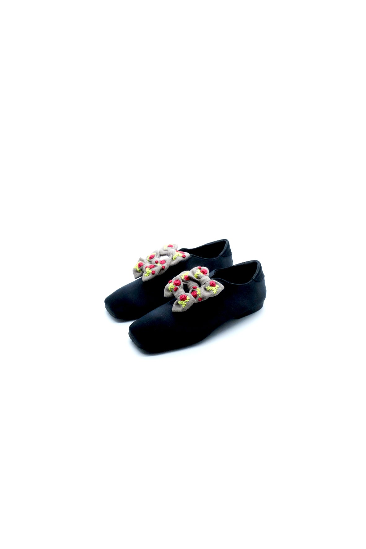 Seraphina Hand-Embroidered Ribbon Ink