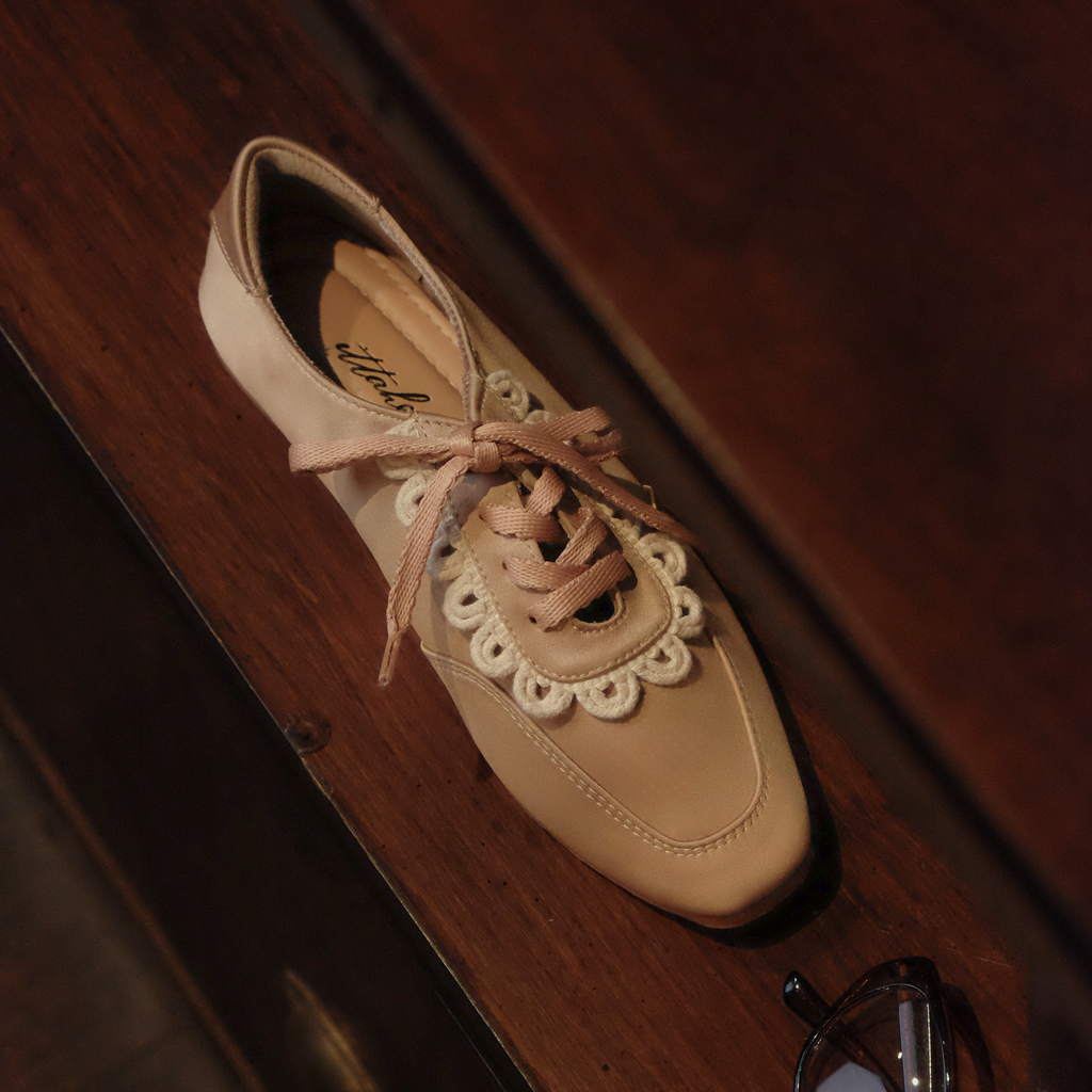 Aella Sneaker Sand