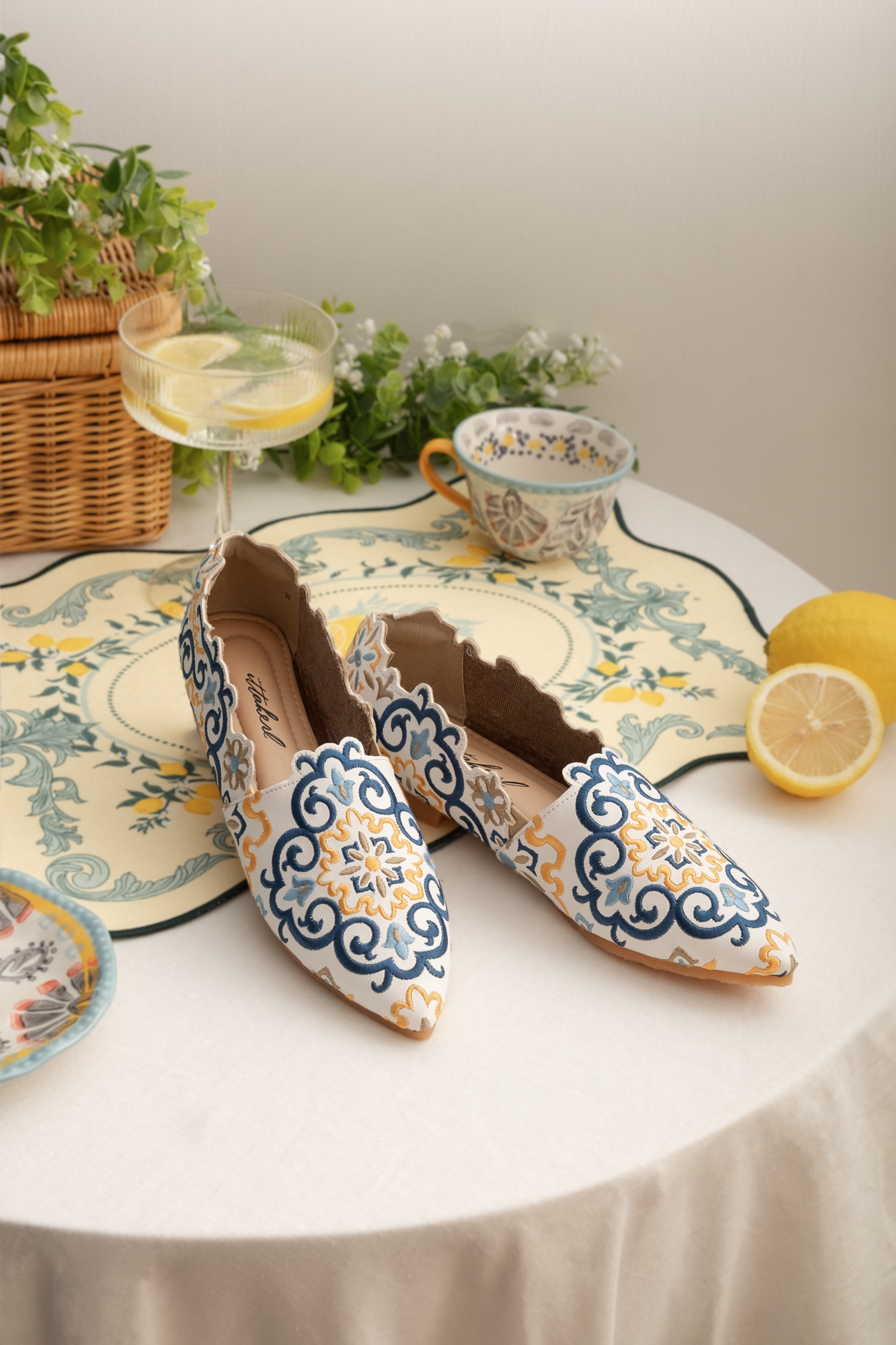 Tattici Slip On Pointy Cloud