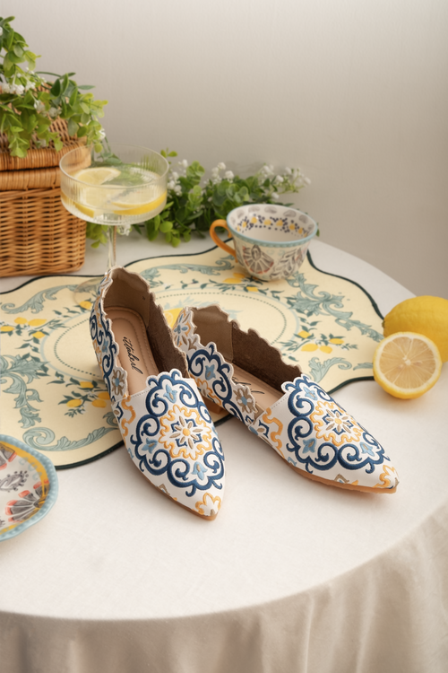 Tattici Slip On Pointy Cloud