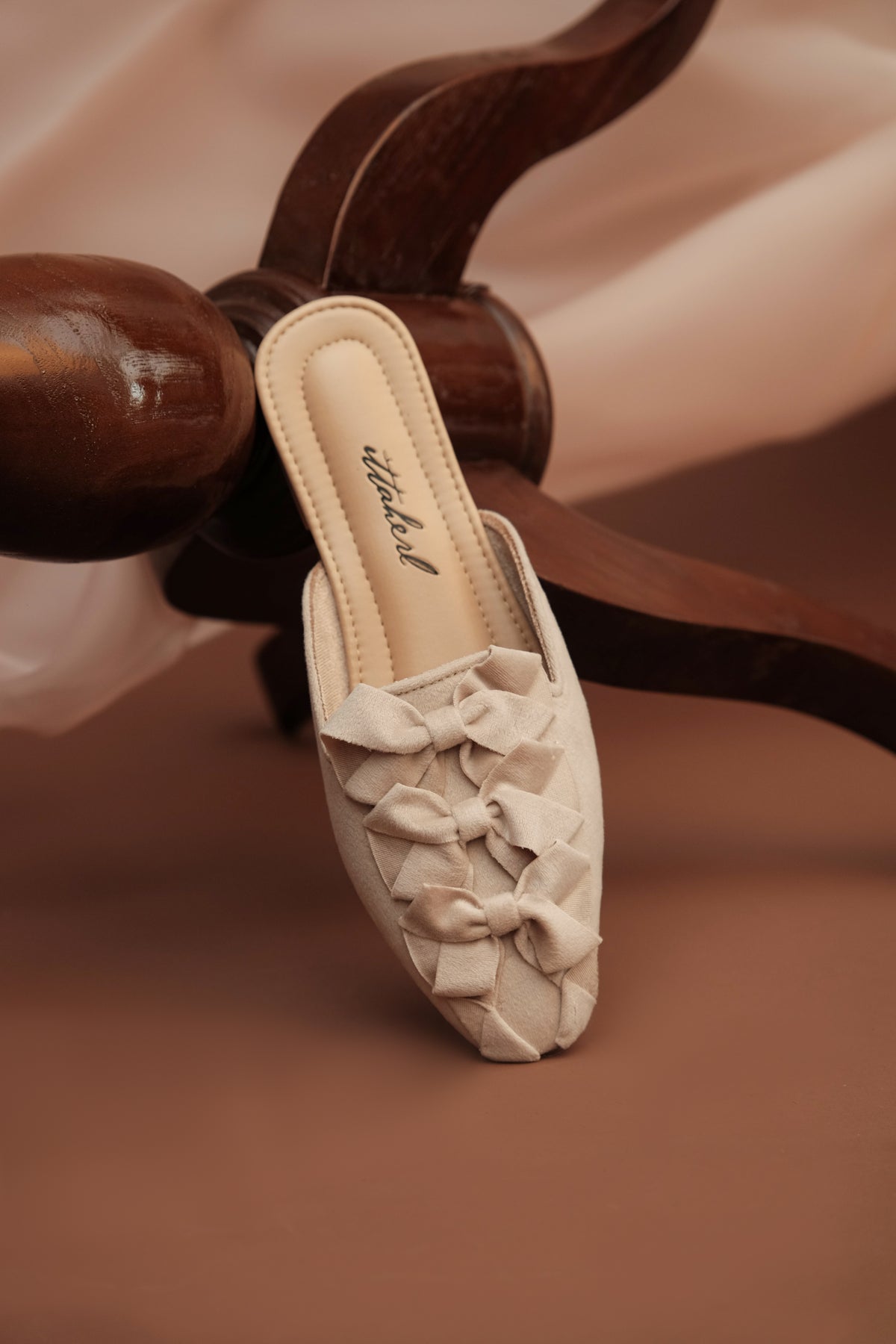 Ittaherl Kirana Mules Square Toe Latte