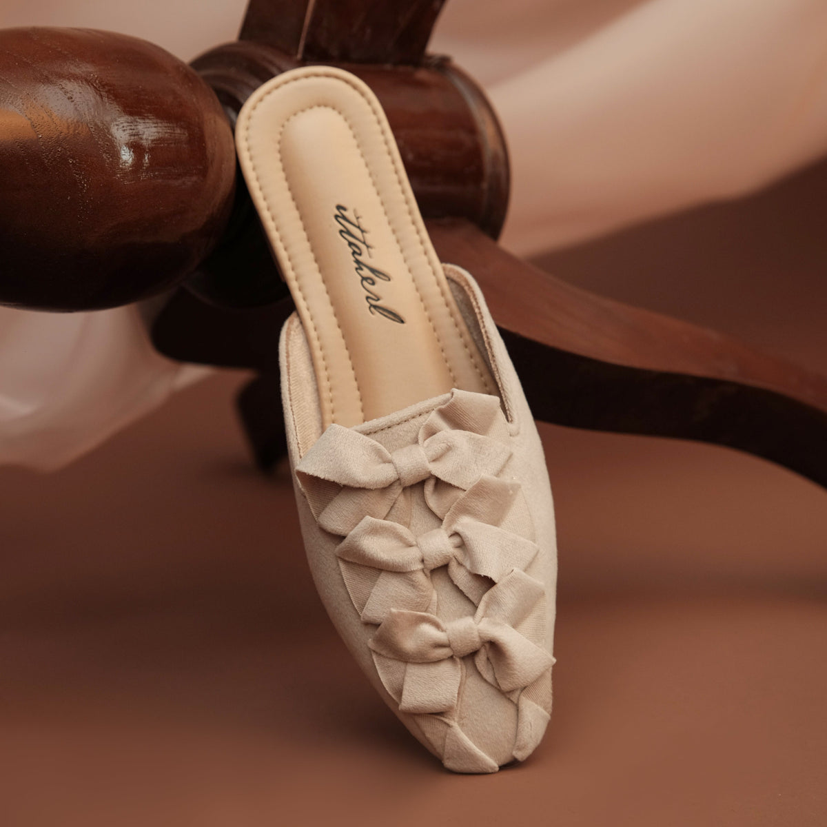 Ittaherl Kirana Mules Square Toe Latte