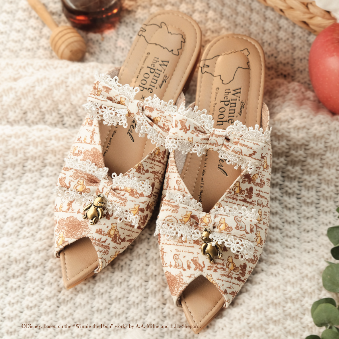 Disney Winnie The Pooh | Ittaherl - Honey Time Slipper Pointy Cloud