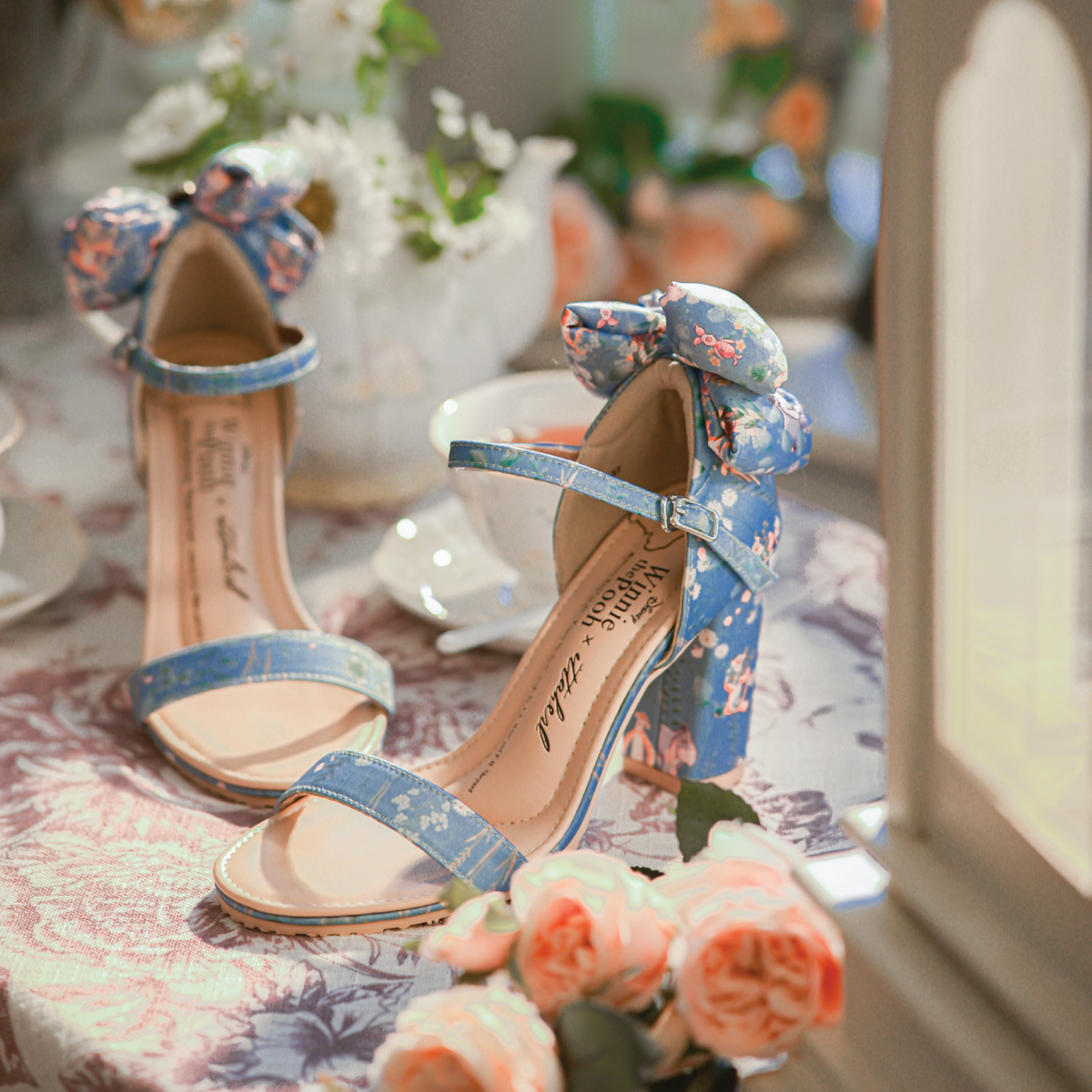 Disney Winnie The Pooh x Ittaherl - Meadow Garden Block Heels 90mm Strap Sky